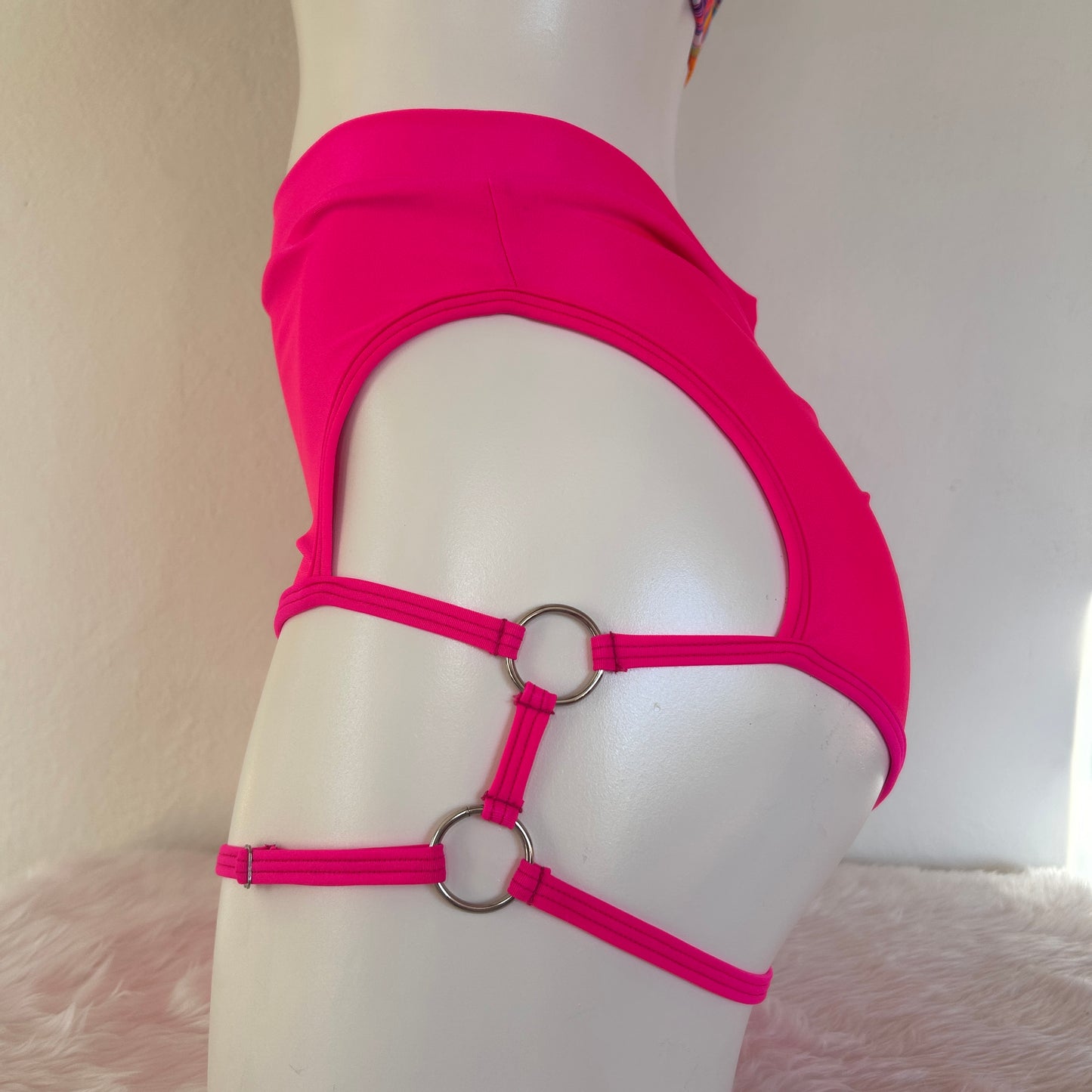 Cachetero Doble Arnés - Rosa Neón