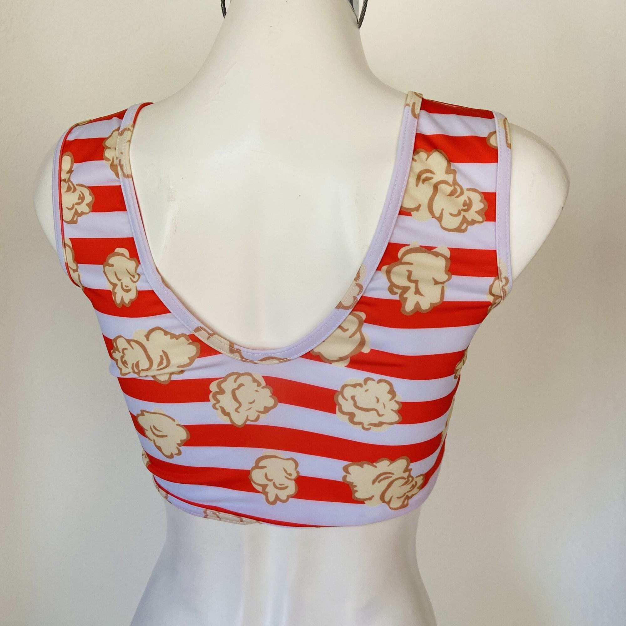 Croptop Popcorn con aros