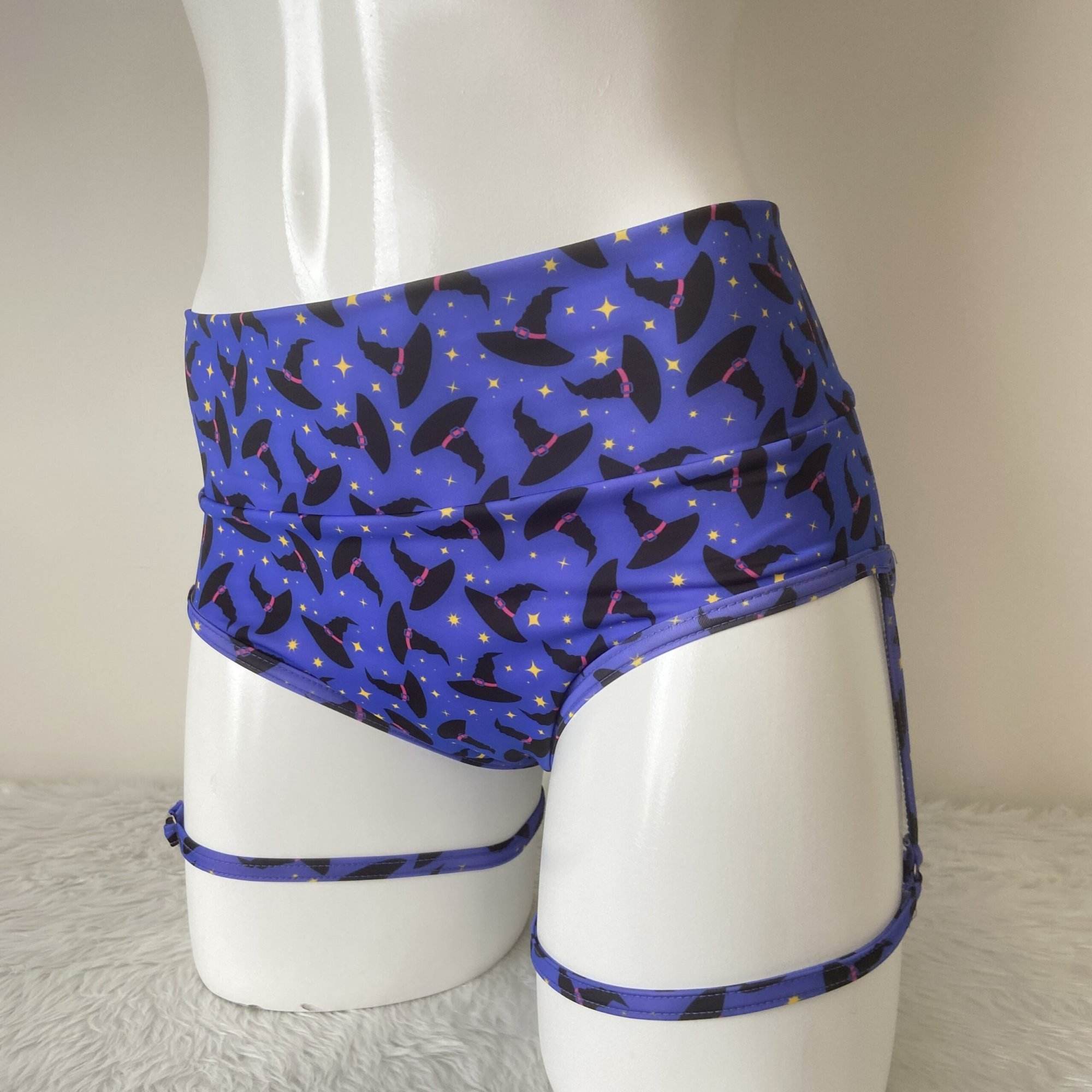 Pinup Brujitas con arnés Talla G