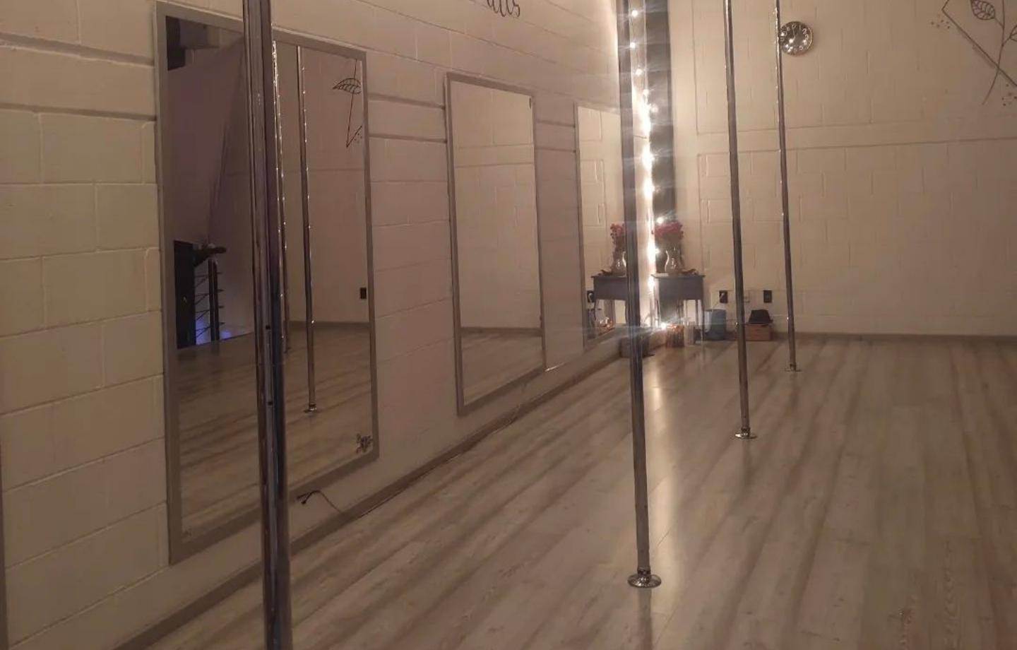 pole dance